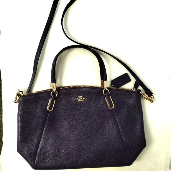 Coach shoulder bag - Picture 1 of 7